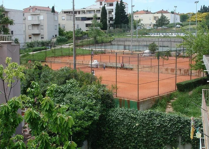 Апартаменти Firule Center Спліт