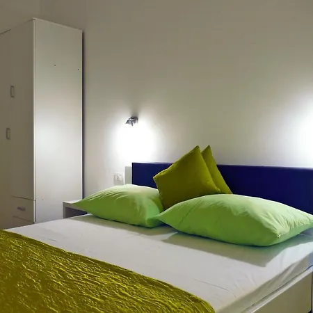 아파트 피룰 센터 룸스